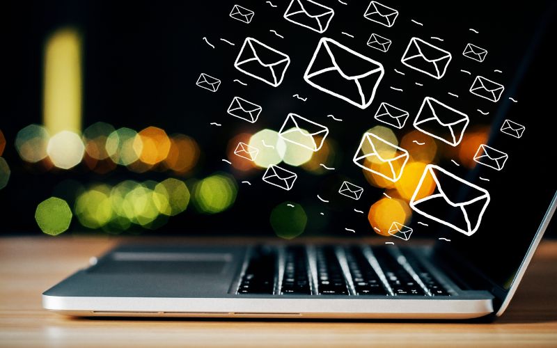 Read more about the article Top 10 Email Marketing Tools for Boosting Your Campaigns